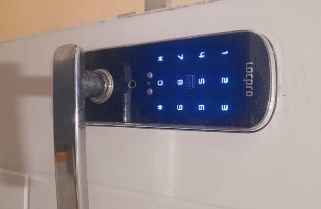 Private Studio on the 5th floor- UK Condo 313
