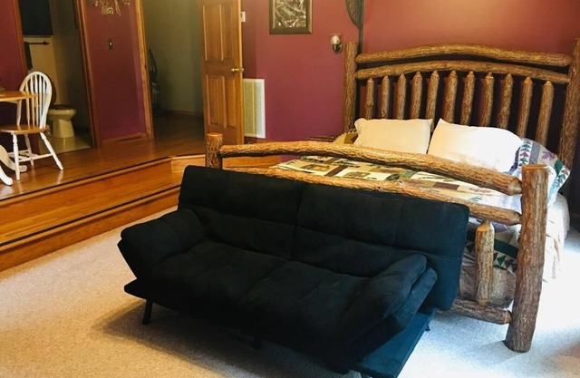 Private Suite at Buffalo River Lodge - the perfect place for a romantic getaway