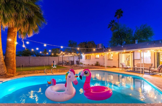 Private, Sunshine Oasis! Heated Pool | Mini Golf