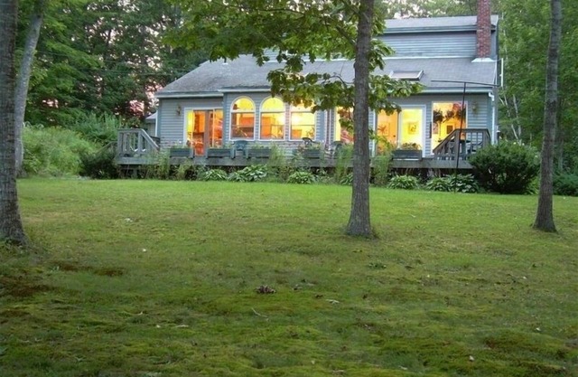 Privado Waterfront Vacation Home on Barters Island