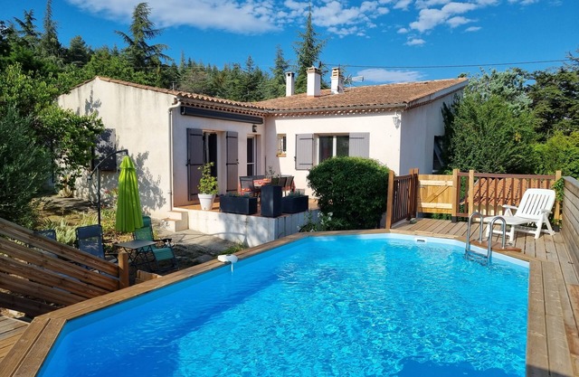 Provence house with private pool and garden
