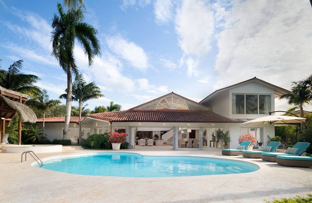 Punta Aguila Spectacular 4 Bdr / 5 Bath - Carrito de golf gratis - Chef y camarero