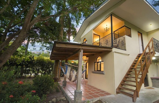 Pura Vida House Cabo Blanco