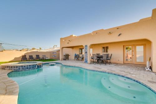 Putting Green and Mtn View Lake Havasu City Home!