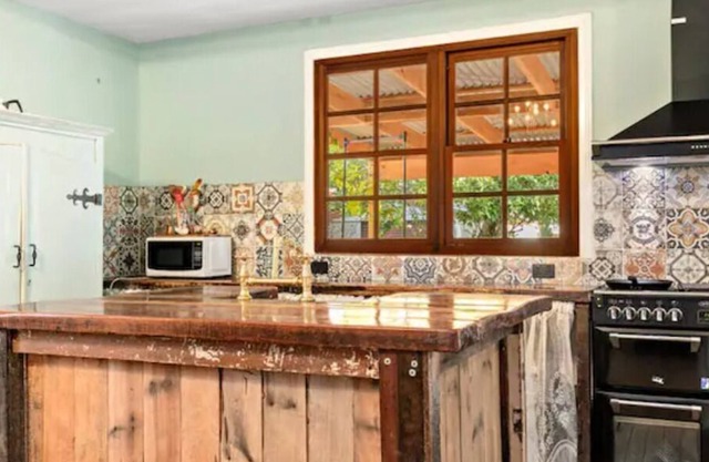 Quaint cottage 1930's 5 mns from Hunter Valley wineries