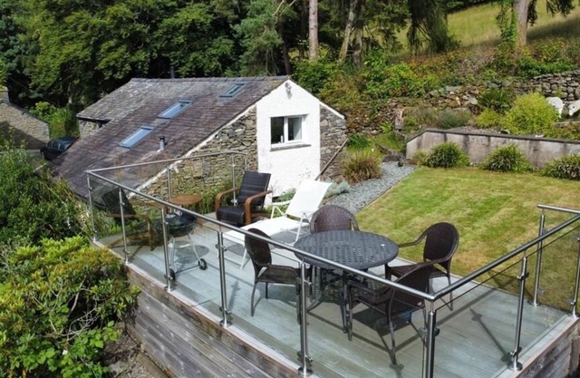 Pintoresca cabaña independiente de Lakeland con vistas al jardín del lago Windermere