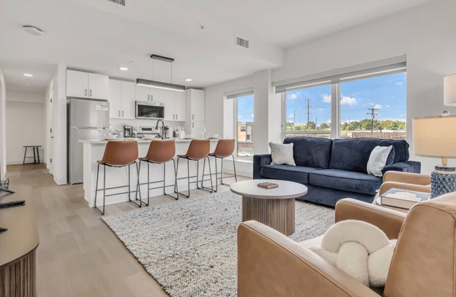 Quaint & Peaceful 2BR | Cleveland Clinic