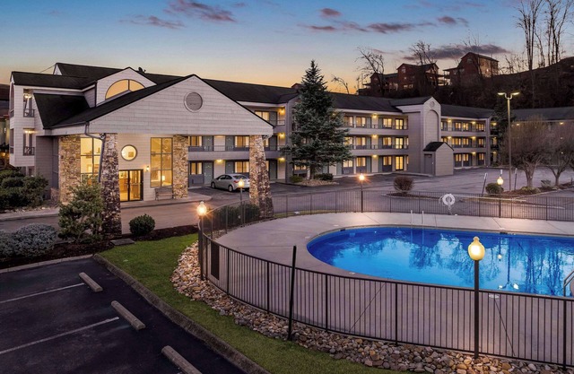 Quality Inn And Suites Dollywood