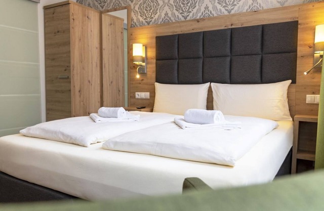 Queensize double room GH-Last-Minute-Rate - AKZENT Hotel Roter Ochse