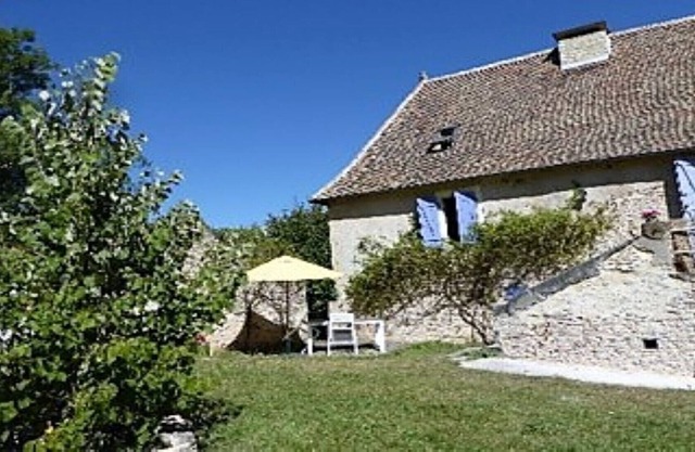 Casa quercy en la naturaleza