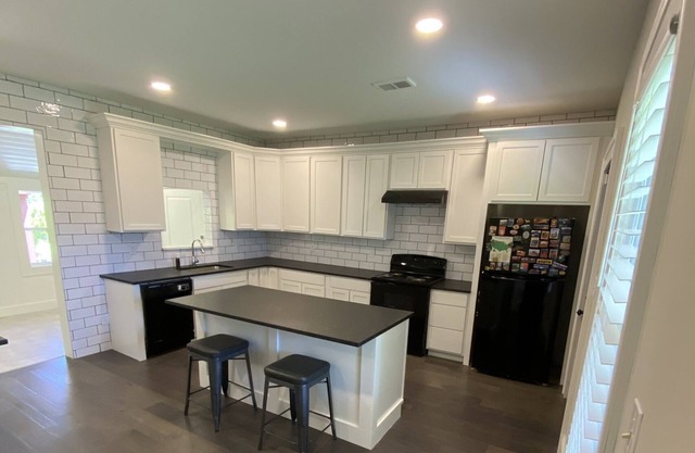 Quiet 2 bedroom newly remodeled house in Plain City