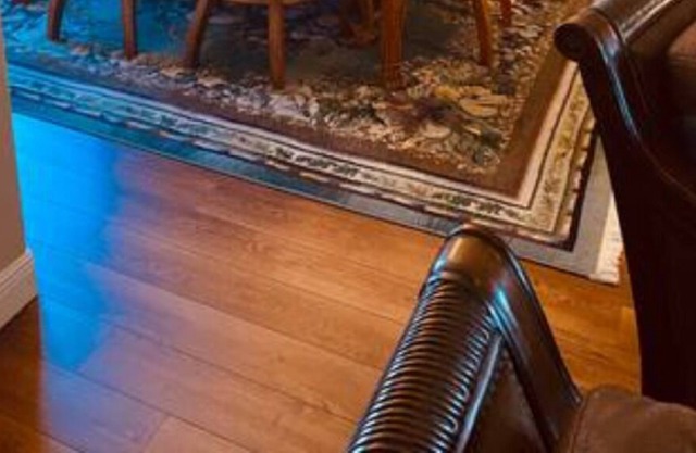 Quiet Golfview Cottage 2124 sqft of English Charm