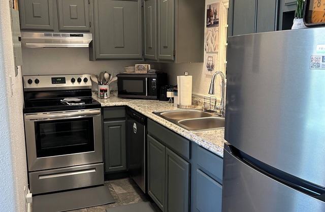 Quiet, Peaceful Condo in Excellent Location- Pet Friendly!