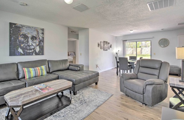 Quiet Spring Hill House w/ Big Yard & Grill!