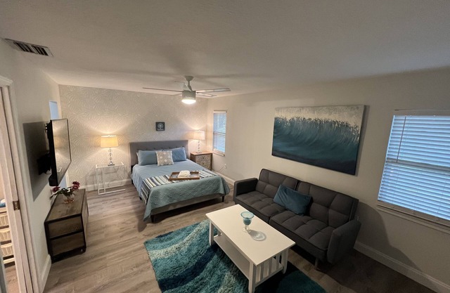 Quiet Waterview Oasis - 10 minutes to Anna Maria Island