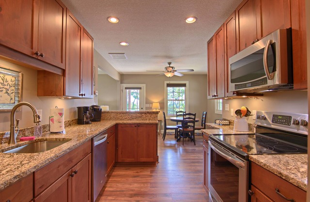 Escapada de vista a la montaña de largo alcance, bastante aislada