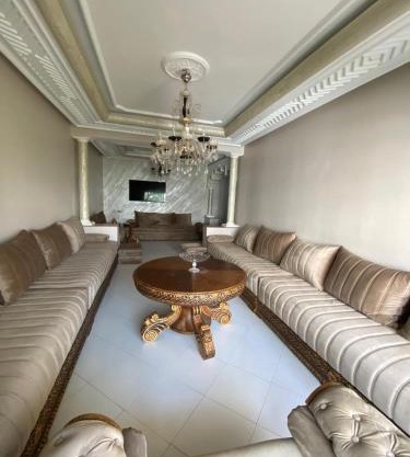 Résidence anoual à 2min de la plage,dispose de la fibre connexion internet très haut débit