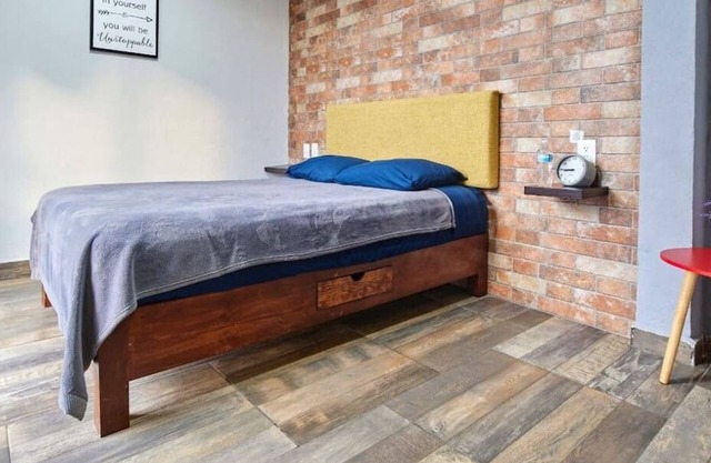 R10 LUXURY STUDIO (DISCOVER) A 5 MIN DEL ITESM