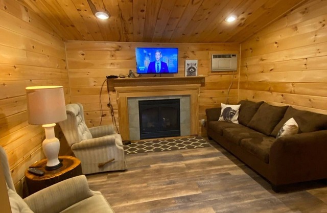 Raccoon Retreat, Cabaña Adirondack de 2 habitaciones y 1 baño, con capacidad para 6 personas