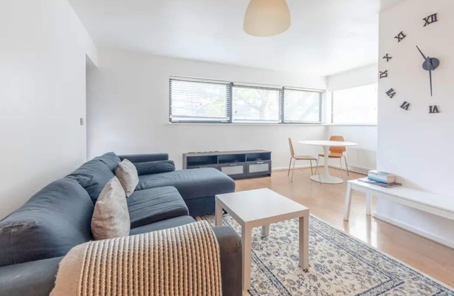 Radiant 2 Bedroom Apartment in East London