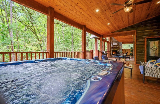 Rated Top 10 One Bedroom + No Cabins Behind Property + Private Oversized Deck