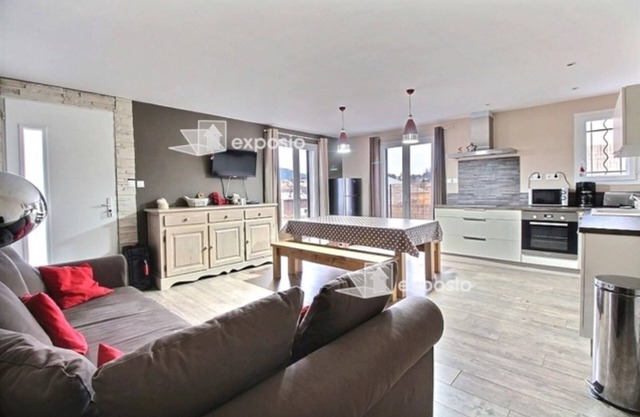 Casa reciente e ideal para sus vacaciones en FORMIGUERES capacidad 14 personas