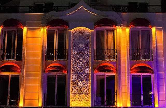 Red Castle Hotel & Pub