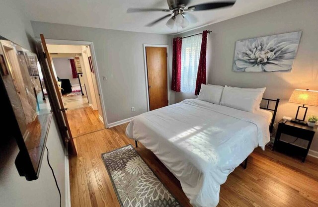 Red Ruby Spacious 2 Bedroom Apt 1