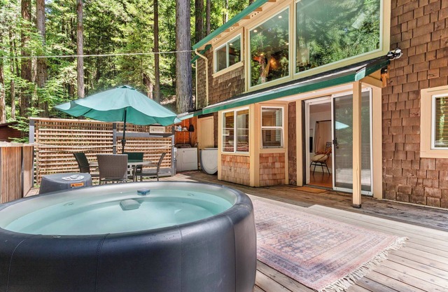 Redwood Cabin w/ Hot Tub | Canyon View | Dogs OK