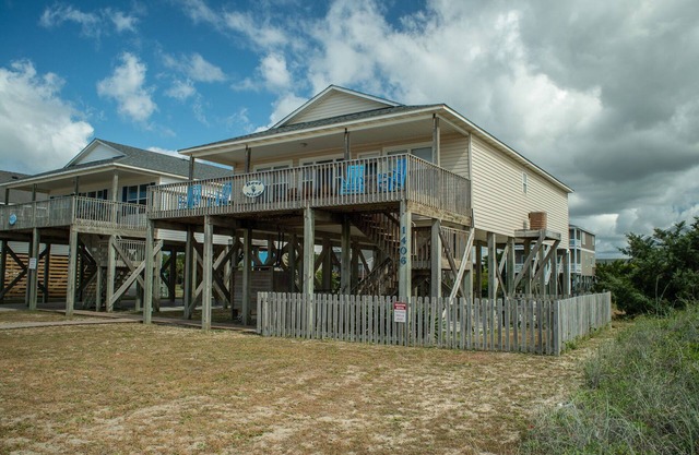 Reel Nice: 2nd Row Gem, Beach and Pier View from Balcony!