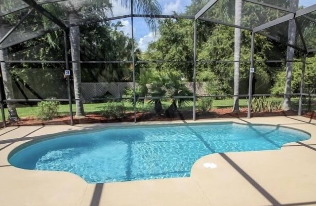 Ref 10. Lake Berkley. Villa own pool. Gas BBQ. Near Disney