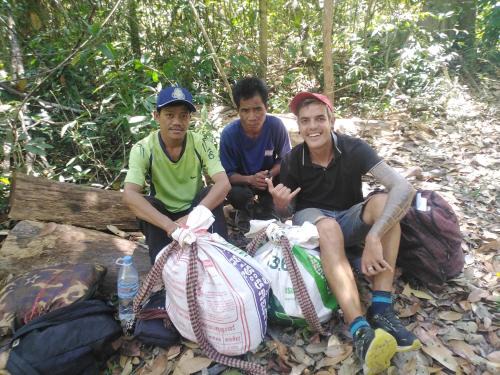 Reggae bar homestay& Sona trekking tour