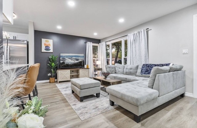 Reign - Rolling Meadows Home!