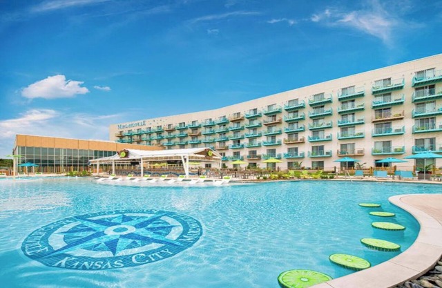 Rejuvenate in a Relaxed Room Close to Wyandotte County Lake and Legends Outlets