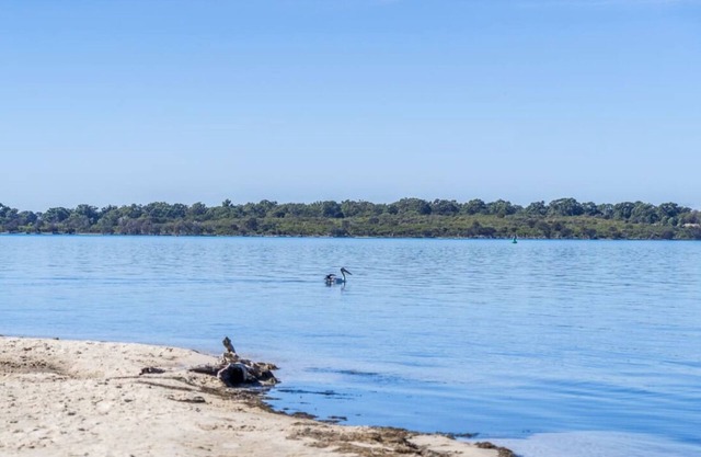 Relájese en Dawesville Esturay