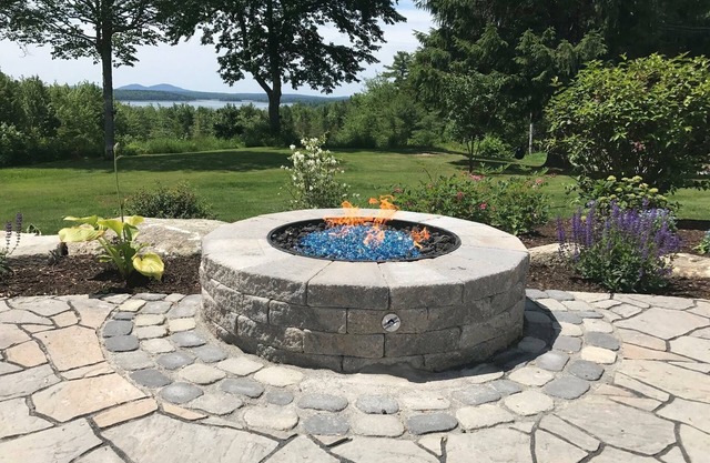 Casa de Hodgkins, cerca de Acadia, Bar Harbor con vistas al océano de la Bahía Oriental.