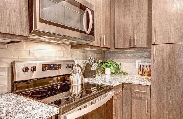 Relax in a Calming Atmosphere in Tucker