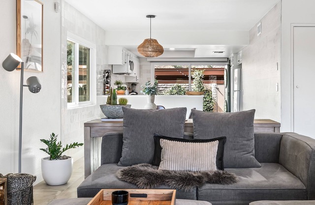 RELAXATION! Serene garden patio, fire pit and VIEWS, resort amenities + more