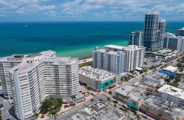 Relaxing Accommodation | Direct Beach Access | 2 Spacious Room | Outdoor Pool