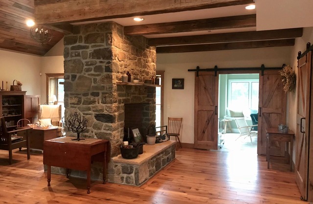 ¡Rústico con la comodidad moderna ~ 42 acres de escape privado!