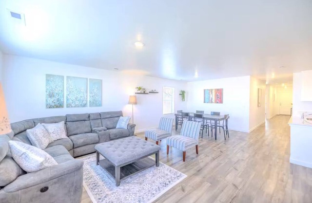 Relaxing new 4 bed 2 bath home in beautiful Nampa