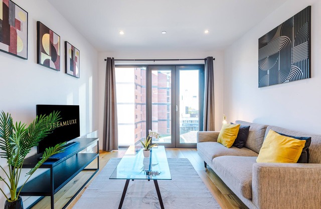 Remarkable 2-bed Apartment in Birmingham