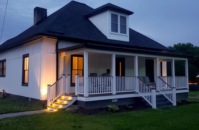 Remodeled historic home in the heart of Graham