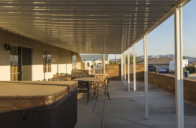 Casa recientemente remodelada con vista al lago