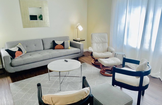 Remodeled Raleigh condo, cozy and convenient