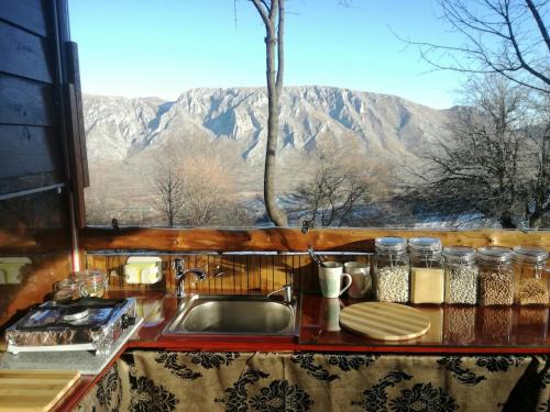 Remote Tiny House Retreat