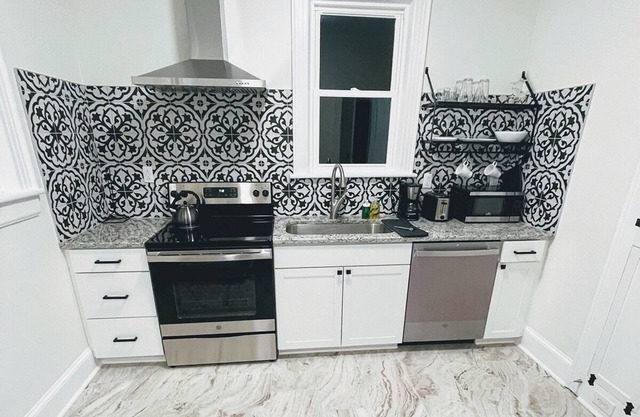 Renovated 1 Bedroom in Forest Hills - A