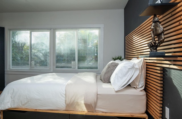 Renovated 1920'S Charming Industrial 2/2 Unit