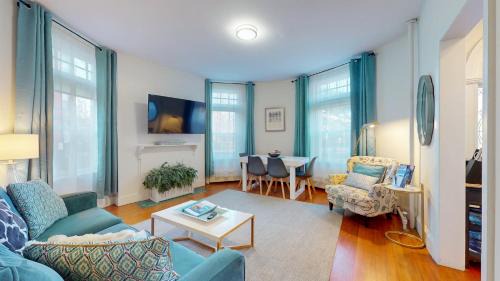 Renovated 1bed, Steps To Mbta, Shops & Restaurants