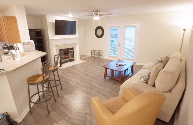 Condominio en planta baja recientemente renovado! Cerca de Mayo, playas, centro de la ciudad.